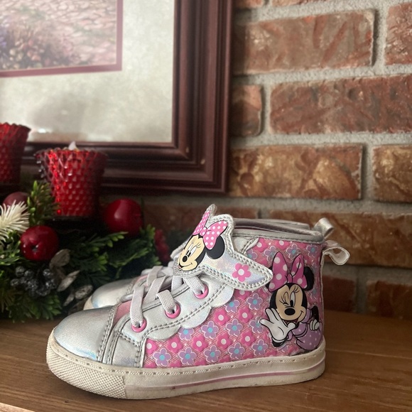 Minnie Mouse Pink High Top Light up Sneakers - Picture 1 of 5